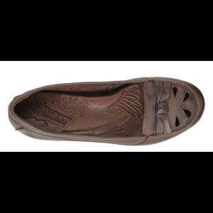 Born NAURA leather flats - NWOT - Size 7.5 - Brown - Chocolate